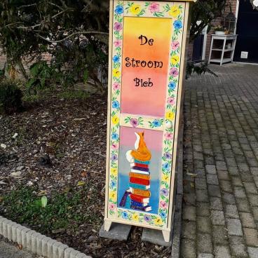 <a title='Bekijk details De Stroombieb' href='https://zwerfboek.nl/zwerfplek/de-stroombieb'>De Stroombieb</a>