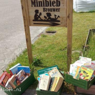 <a title='Bekijk details Minibieb Brouwer' href='https://zwerfboek.nl/zwerfplek/minibieb-brouwer'>Minibieb Brouwer</a>